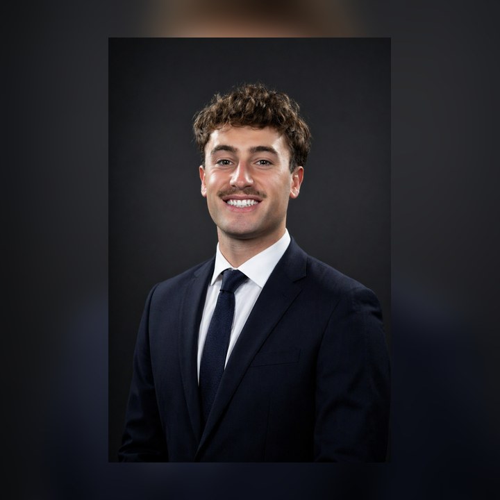 Dane Cava headshot
